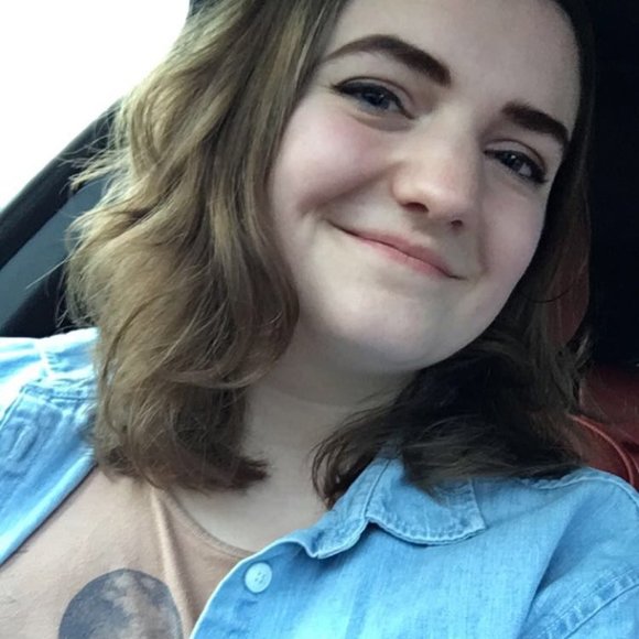 🐸 Meet your Posher, Mya 🐸 - Picture 1 of 1